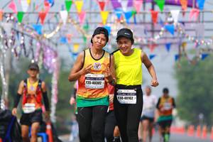 BIB: 40302, 40162
                            <button type="button" onclick="openModal(9911372)" class="btn btn-primary btn-sm float-right btn-popup" data-toggle="modal" data-target=".modal-high-quality">
                        <i class="fas fa-shopping-cart"></i> Add to Cart
                    </button>
                                            <button type="button" onclick="isThisMe(9911372, true)" class="btn btn-success btn-sm float-right btn-popup btn-isme hidden" data-toggle="tooltip" data-placement="bottom" title="นี่คือรูปของคุณใช่ไหม คลิกที่นี่เพื่อเอาเข้าอัลบั้ม">
                        <i class="fas fa-plus"></i> Add to album
                    </button>
                    <button type="button" onclick="isThisMe(9911372, false)" class="btn btn-warning btn-sm float-right btn-popup btn-isnotme hidden">
                        <i class="fas fa-ban"></i> Remove from album
                    </button>